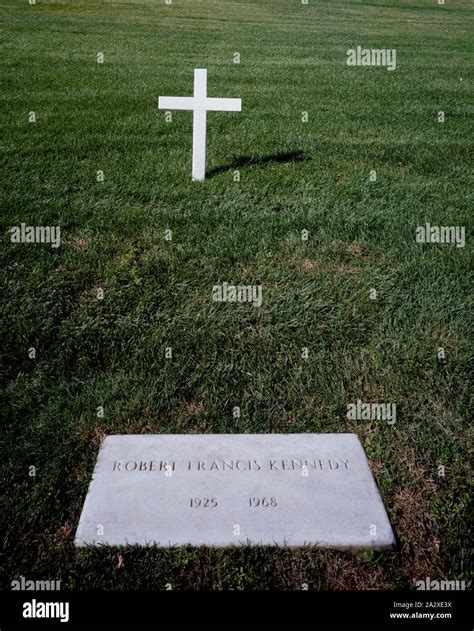 Grave Of Robert F Kennedy Hi Res Stock Photography And Images Alamy