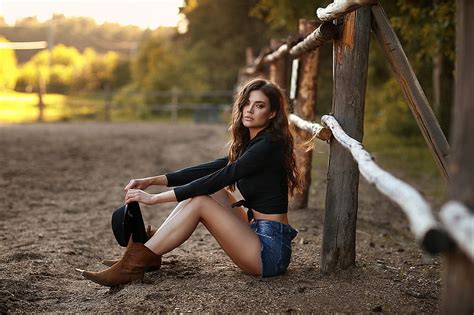 2k Free Download Cowgirl In The Corral Corral Cowgirl Shorts Brunette Boots Hat Hd