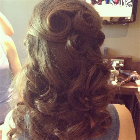 7 Brilliant Vintage Wedding Hairstyles Half Up Down