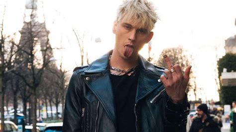 Machine Gun Kelly Announces The Passing Of His Father Al Bawaba