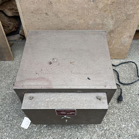 Vintage Paragon Electric Kiln Oven Model E 9 115 Volts 1000 Watts Ebay