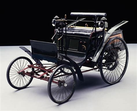 Everything You Need To Know About The First Car In The World