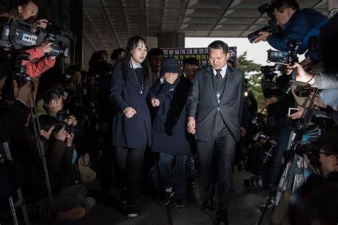 South Korean Prosecutors Say They Will Bring Charges Against President