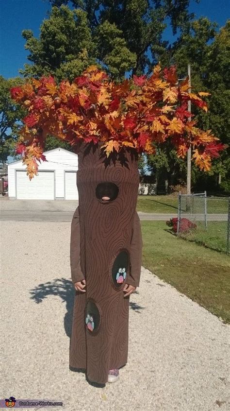 Diy Tree Costume Tree Halloween Costume Tree Costume Front Yard