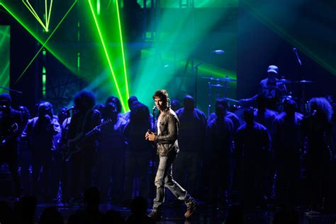 American Music Awards Show Enrique Iglesias Photo