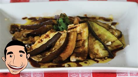 È importante salare le fette di melanzana e lasciarle riposare. How to Make Healthy Italian Grilled Eggplant (Aubergine ...