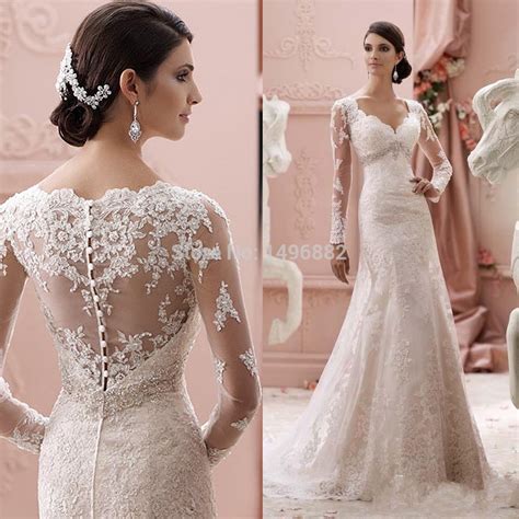 We pulled our 28 favorite blush and pink wedding dresses from real brides and the runway to help you find the perfect pink gown. Blush Pink Wedding Dresses - Wedding and Bridal Inspiration