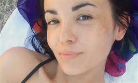 Agathe Auproux Se D Voile Nue Sur Instagram La Pommeraye