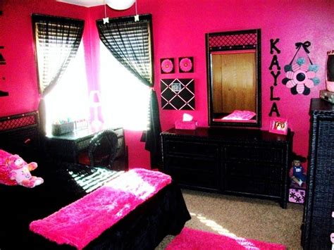 Pin By Sara On Girl Pink Bedroom Decor Pink Bedroom Walls Hot Pink Room