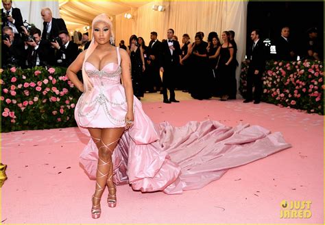 Nicki Minaj Is Pretty In Elaborate Pink Gown At Met Gala 2019 Photo 4285499 Nicki Minaj