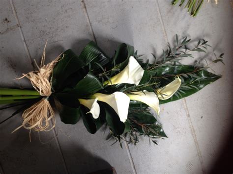 Calla Lily Sheaf Buy Online Or Call 01206 394496