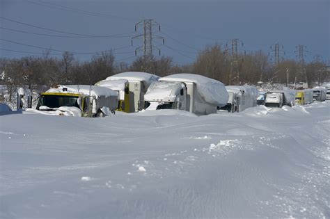 Snowvember Closes Buffalo New York Port For Third Consecutive Day