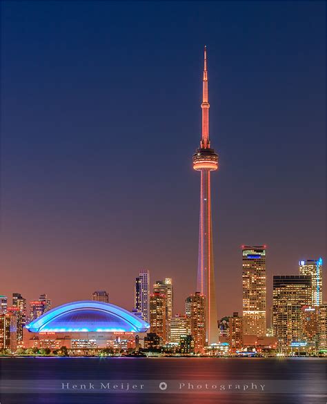Последние твиты от cn tower/la tour cn (@tourcntower). CN Tower - Toronto - Canada | Toronto famous skyline with ...