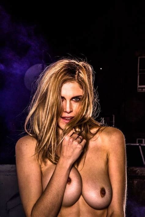 Ashley James Topless 13 Photos Thefappening