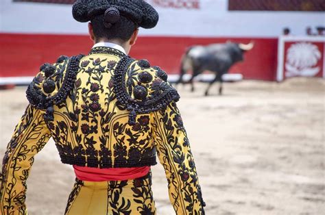 Spagna Tour E Vacanza A Pamplona Con Corrida E Corsa Dei Tori Vivitravels