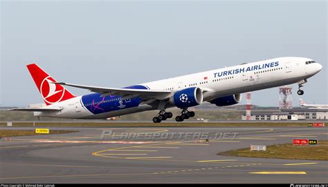 TC LJJ Turkish Airlines Boeing 777 3F2ER Photo By Mehmed Bekir Cakmak