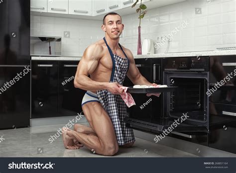 Bodybuilder Man Apron Preparing Kitchen Stock Photo 268851164