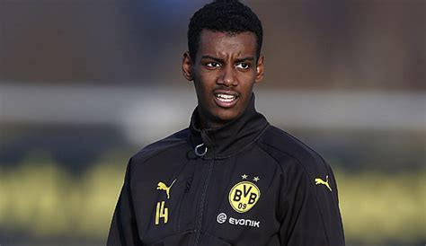 'you have to be calm': BVB-Leihspieler Alexander Isak wohl zurück auf dem Radar ...