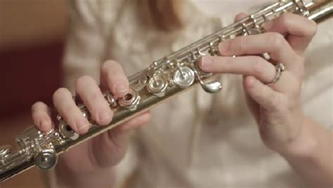 See full list on wikihow.com Video: How to Key for D Sharp on a Flute | eHow