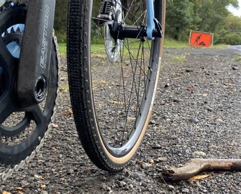 How To Top Tips For Riding Rough Country Roads Bicycling Australia