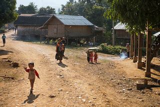 Laos Sur La Route Entre Pakbeng Et Muang Xa Villa Flickr
