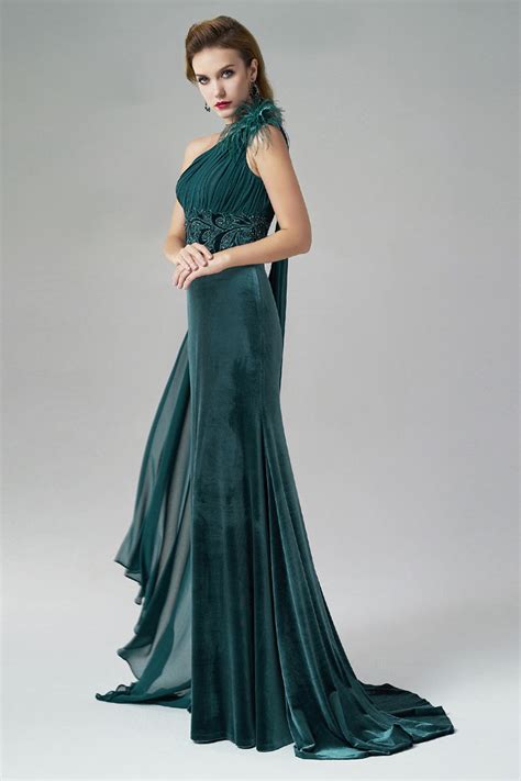One Shoulder Feather Sheath Ruching Green Evening Gown Xhs80098