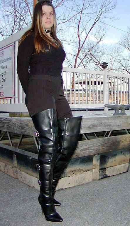 Pin By Nat Merideth On I Love Boots 7 Leather Thigh High Boots Hot