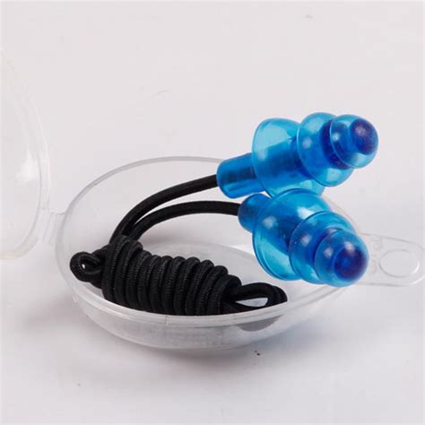 Universal Soft Silicone Swimming Ear Plugs Earplugs Gear With A Case
