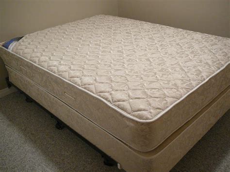 By joe auer | updated: Queen-sized bed: mattress, boxspring and frame Saanich ...
