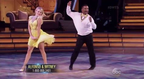 Alfonso Ribeiro Finally Does The Carlton Dance On Dancing With The Stars The Independent