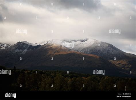 Mountain Dramatic Snow Hi Res Stock Photography And Images Alamy