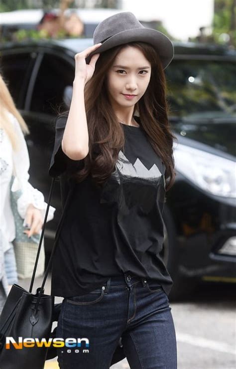 10 Times Girls Generation S Yoona Turned Heads With Her Chic And Classy Casual Fashion Koreaboo