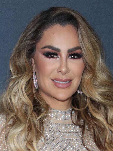 Ninel Conde Biography Facts And Life Story Bignamebio
