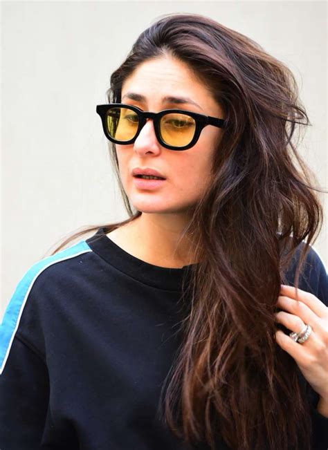 Welcome to my official twitter. Kareena Kapoor Khan adds oomph factor to her look with ...