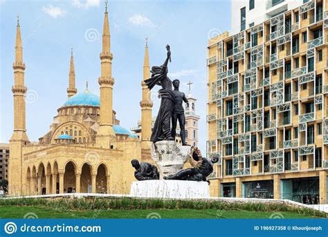 Iconic Statue At Martyrs Square Beirut Lebanon Editorial Stock Photo