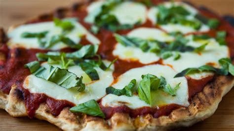 Grilled Bisquick® Margherita Pizza Recipe