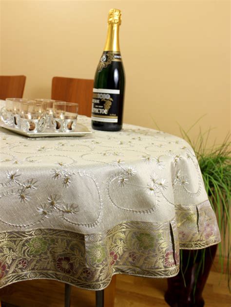 Unique And Decorative Tablecloths