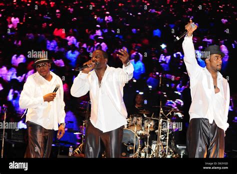 Bobby Brown Ralph Tresvant And Johnny Gill Heads Of State Perform At