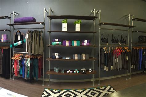 Store Fixtures That Optimize Your Retail Space Wall Mounted Clothing