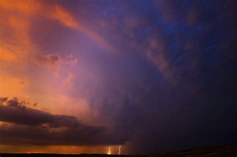 Amazing Storm Photos By Nick Moir 33 Pics