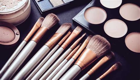 Pakistani makeup brands have really stepped up their game, in the last two years or so. Vegan makeup brands to add to your kit - Buzz Tribe News
