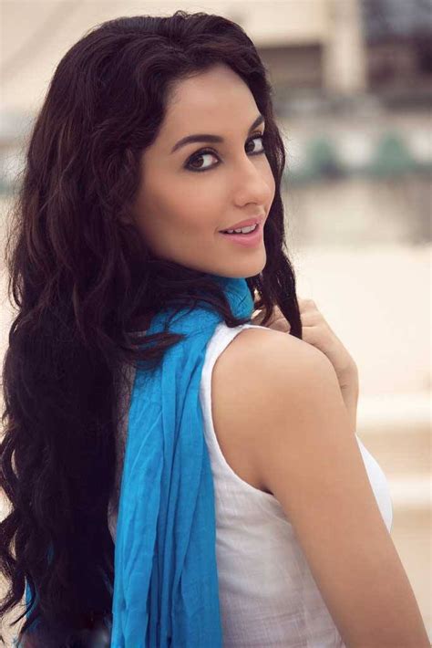 Nora fatehi is a canadian dancer, model, actress, singer, and producer who is known for her work in the indian film industry. NORA FATEHI- Biography, Age, Net Worth, Songs, Parents ...