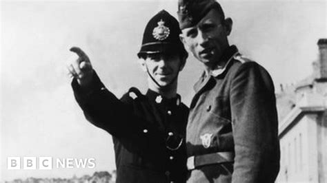 The Robin Hood Policemen Who Stole From The Nazis Bbc News