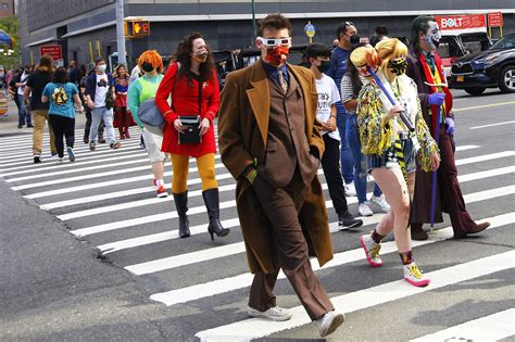 New York Comic Con Draws Costumed Revelers After 1 Year Hiatus Daily