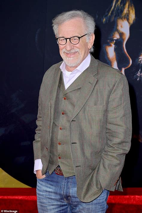 Steven Spielberg Reunites With A Number Of Cast Members During The Et