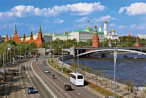 Foreign investors eye expansion into Russian road-building industry | World Highways