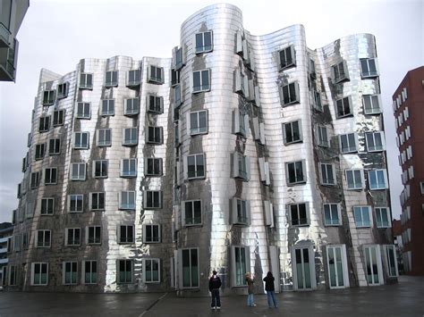Often these buildings are named after the star architect frank o gehry. Neuer Zollhof