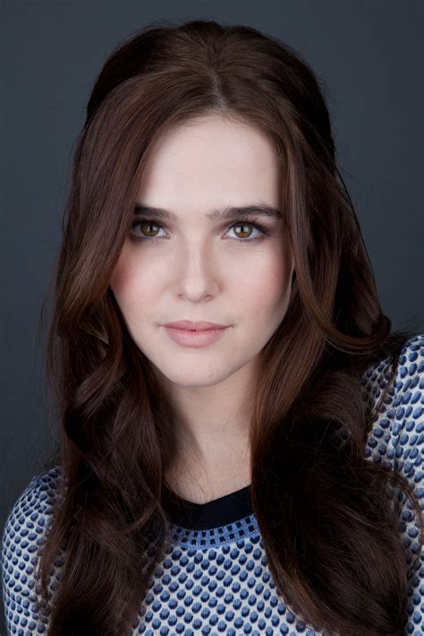 Wallpaper Zoey Deutch Celebrity Simple Background Looking At