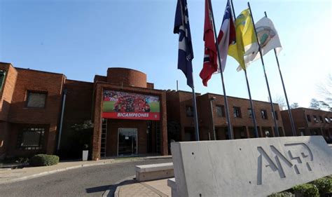La anfp el año pasado realizo un concurso en donde buscaban el nombre para la mascota que acompañaría a alumno es goleador en campeonato de fútbol joven de la anfp. ANFP confirmó participación de Melipilla en Primera B y la ...