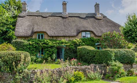 The Cotswolds Britains Quintessentially English Villages Cotswolds